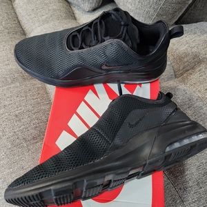 Nike Air Max Motion 2